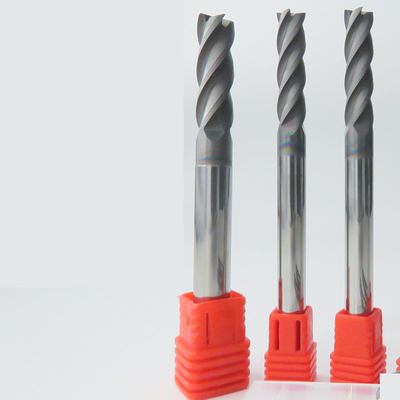 Grafit için Katı Tungsten Karbür Köşe Yarıçaplı Frezelerin Özellikleri